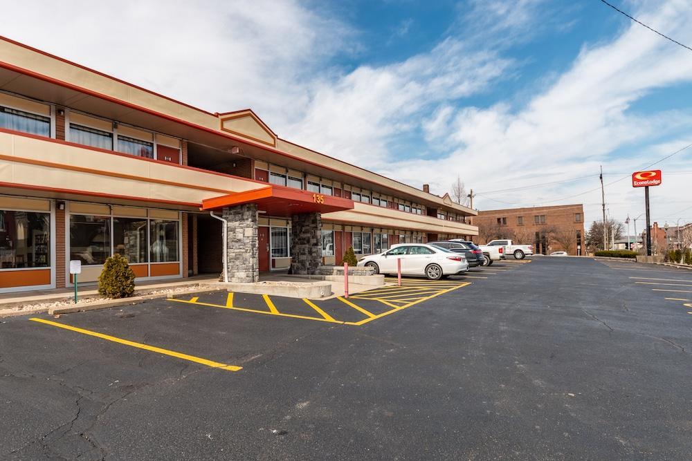 Econo Lodge Zanesville Exterior foto
