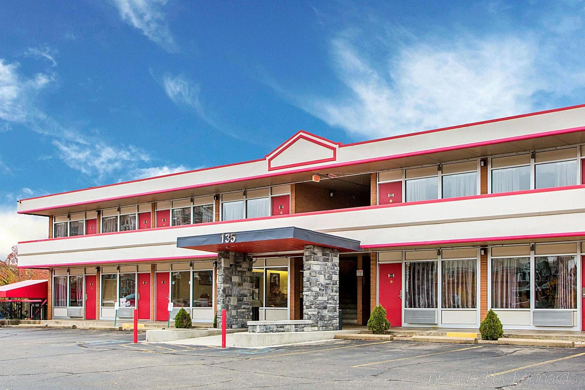 Econo Lodge Zanesville Exterior foto